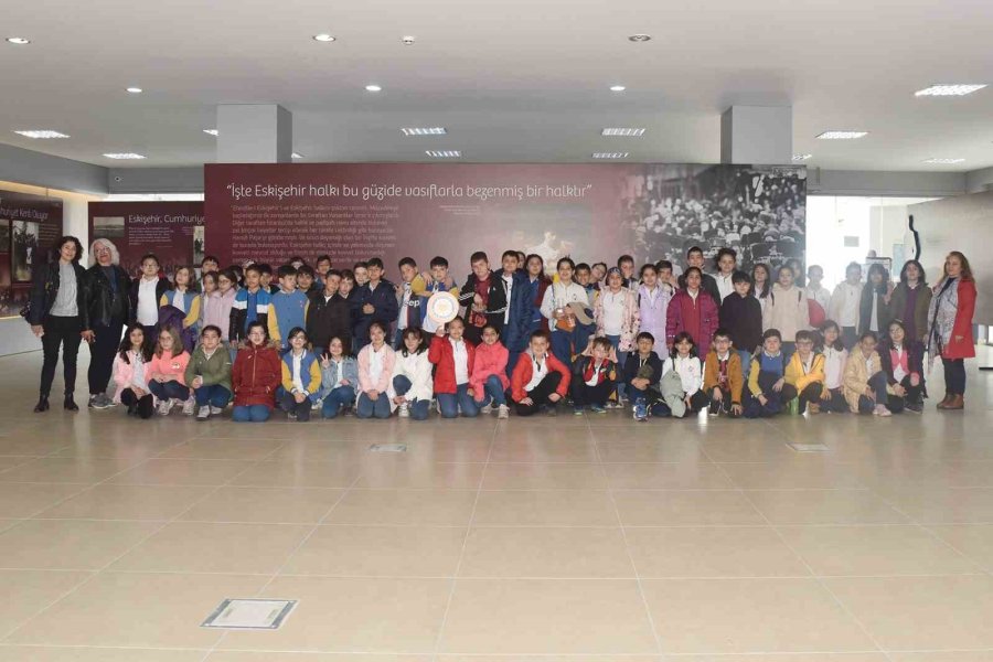 Öğrenciler Eskişehir’in Kurtuluşunu Öğreniyor