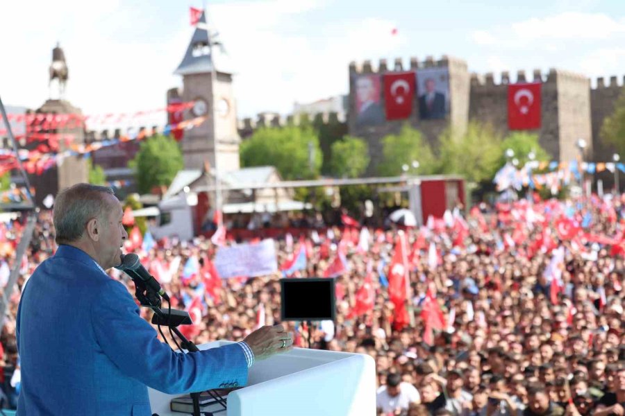Cumhurbaşkanı Erdoğan’dan Büyük Mitingde Başkan Büyükkılıç’a Teşekkür