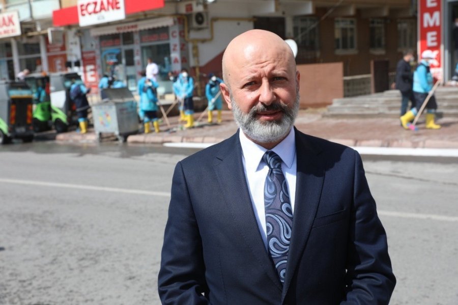 Kocasinan’da Bahar Temizliği Devam Ediyor