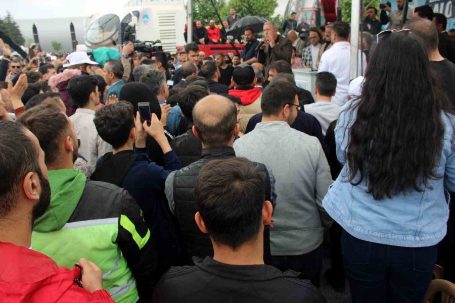 Togg Pistlerin Tozunu Aldı