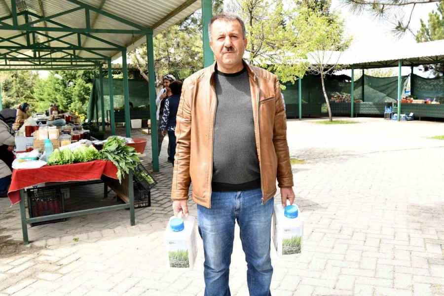 Tepebaşı’ndan Çiftçilere Sıvı Gübre Desteği