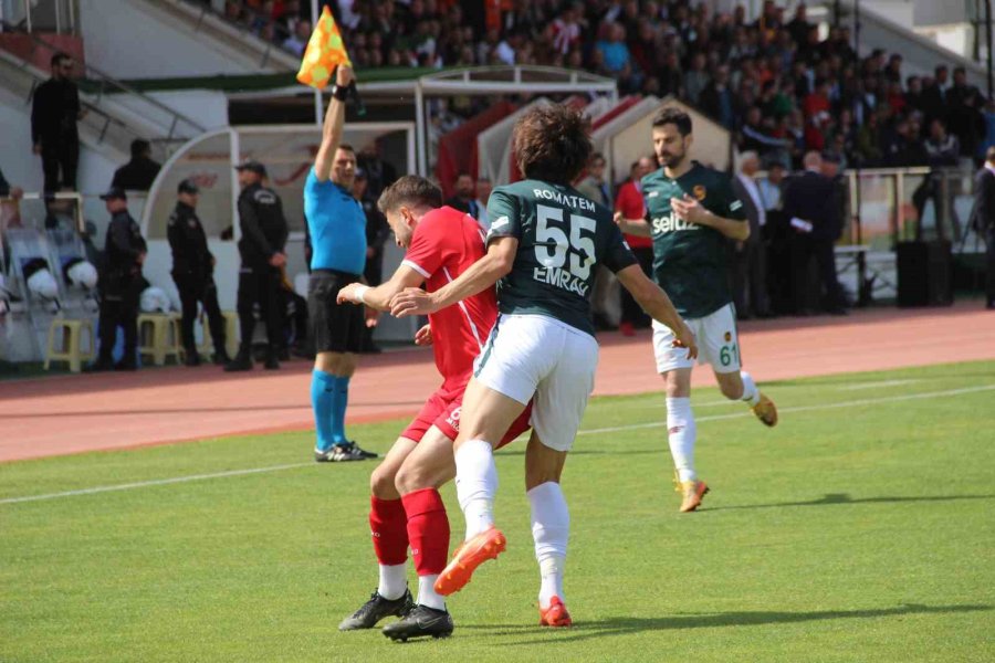 Tff 3. Lig: Karaman Fk: 3 - Ofspor: 1