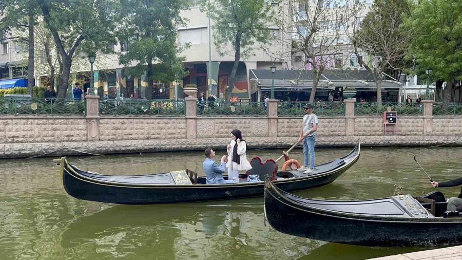 Porsuk Çayında Evlilik Teklifi