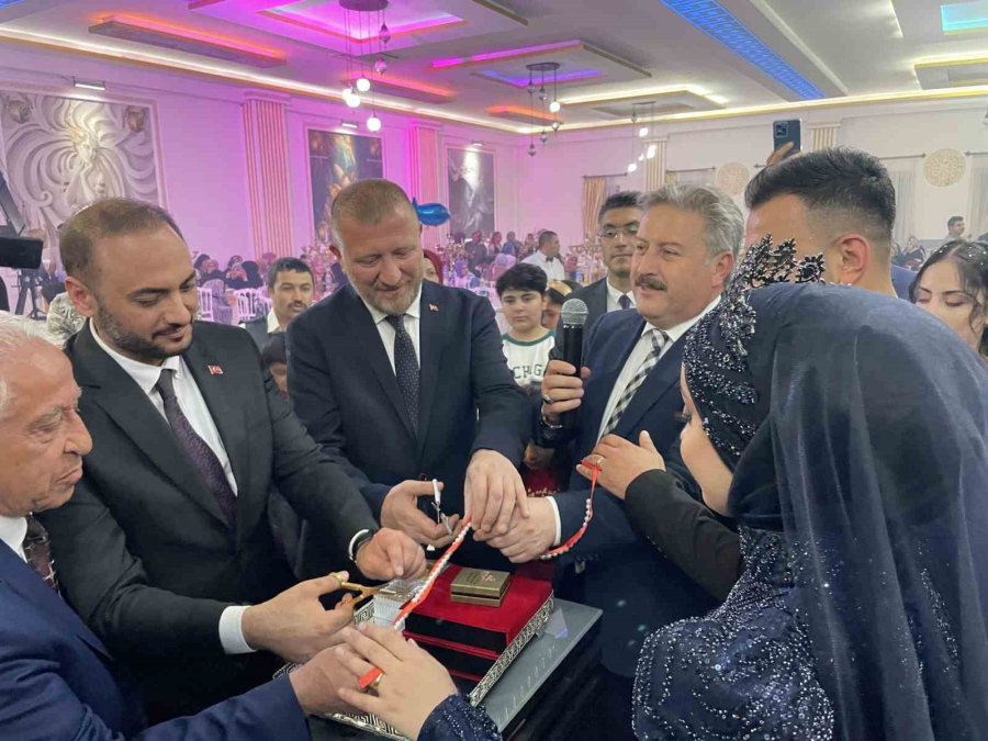 Çağan Mahalle Ziyaretlerine Devam Ediyor