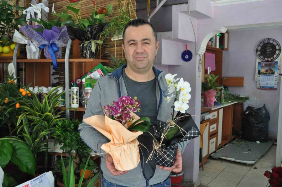 Anneler Günü İle Seçim Günü Aynı Tarihe Denk Geliyor