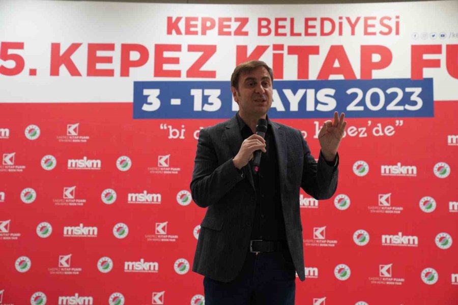 Ünlü Yazar Zekeriya Elifoğlu, 5. Kepez Kitap Fuarı’nda