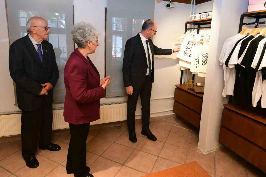 Anadolu Üniversitesi Yunus Emre Yazı Sanatları Müzesi Odunpazarı’nda Açıldı