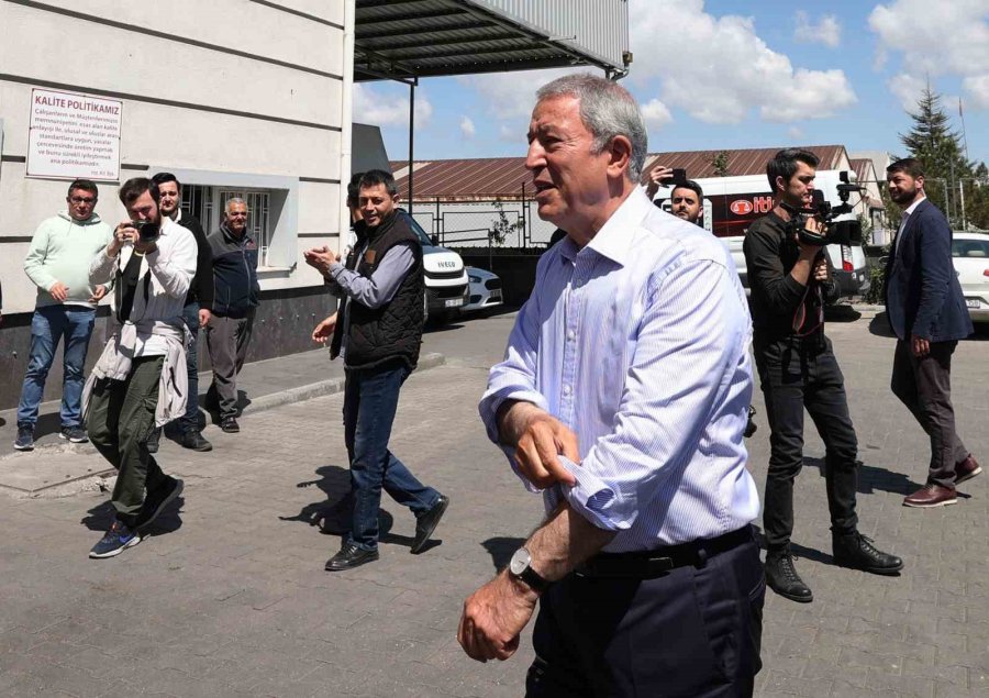 Bakan Akar’dan ’özerklik’ Tepkisi: "bazı Partiler Teröristlere Ne Diyor? ‘teröristleri Serbest Bırakacağız, Onlara Hak Vereceğiz’, ‘özerklik’ Diyorlar"