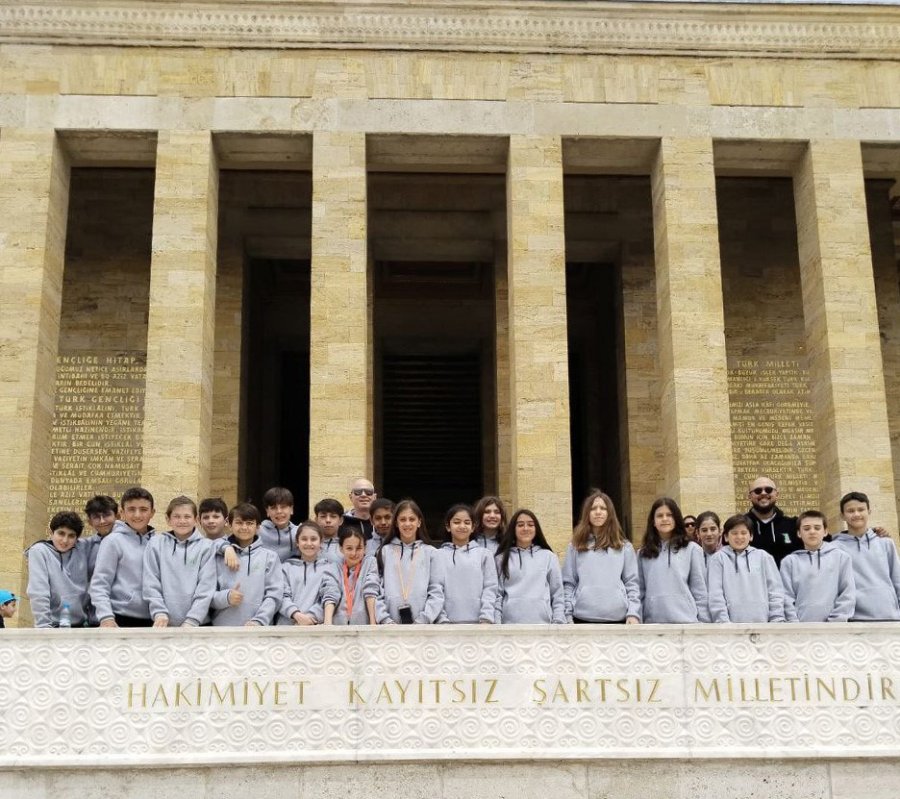 Tepebaşı’nın Yüzücüleri Bölge Müsabakasına Katılacak