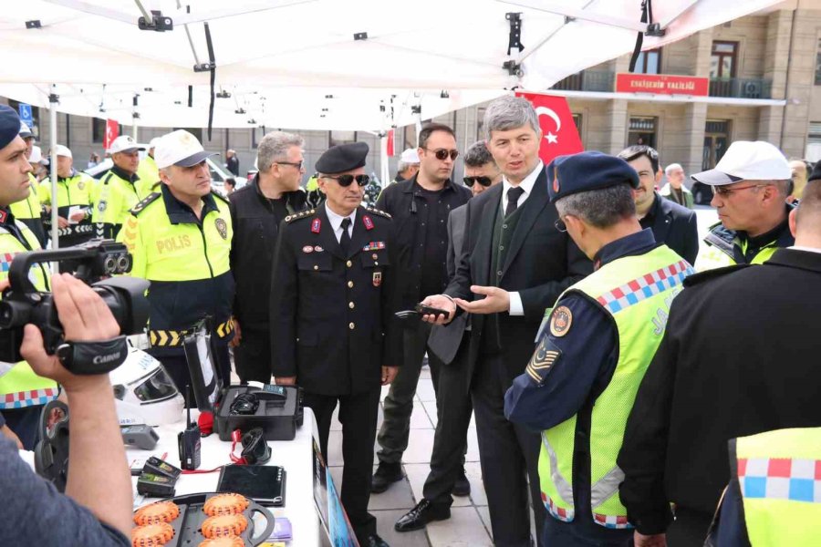 Trafik Haftası Çerçevesinde Stant Kuruldu