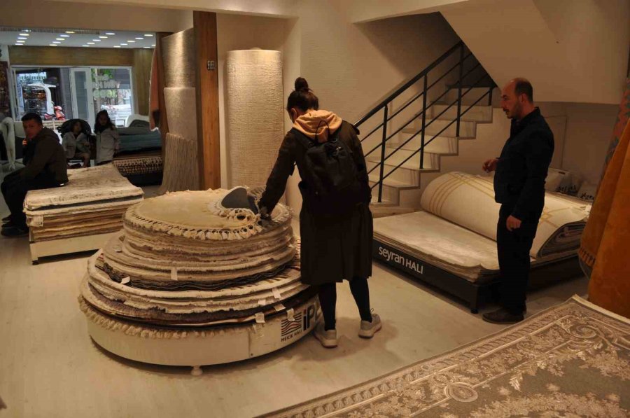 Halı Ve Perde Satışlarında Hareketlilik Başladı