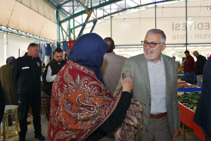 Başkan Bozkurt’tan Pazar Ziyareti