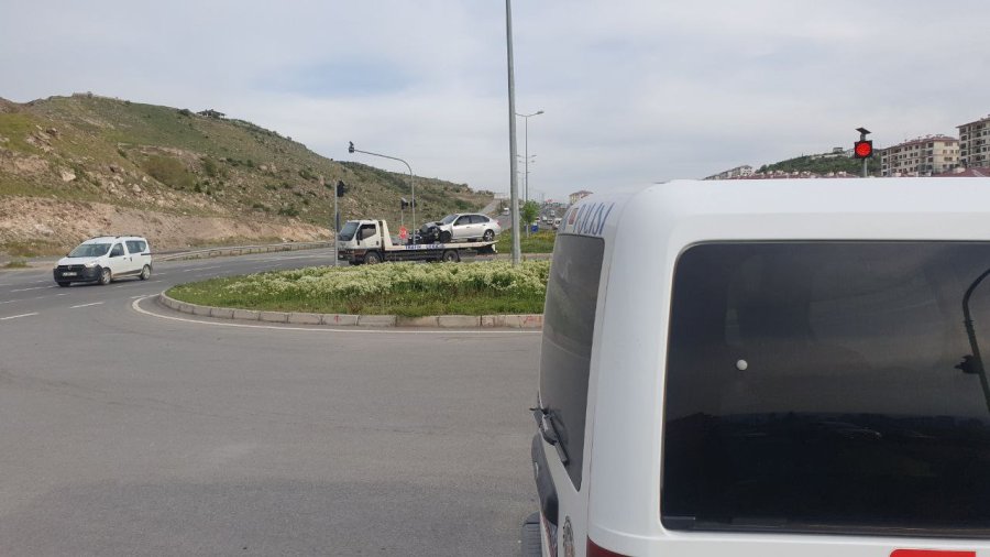 Kayseri’de Trafik Kazası: 5 Kişilik Otomobilden 10 Yaralı Çıktı