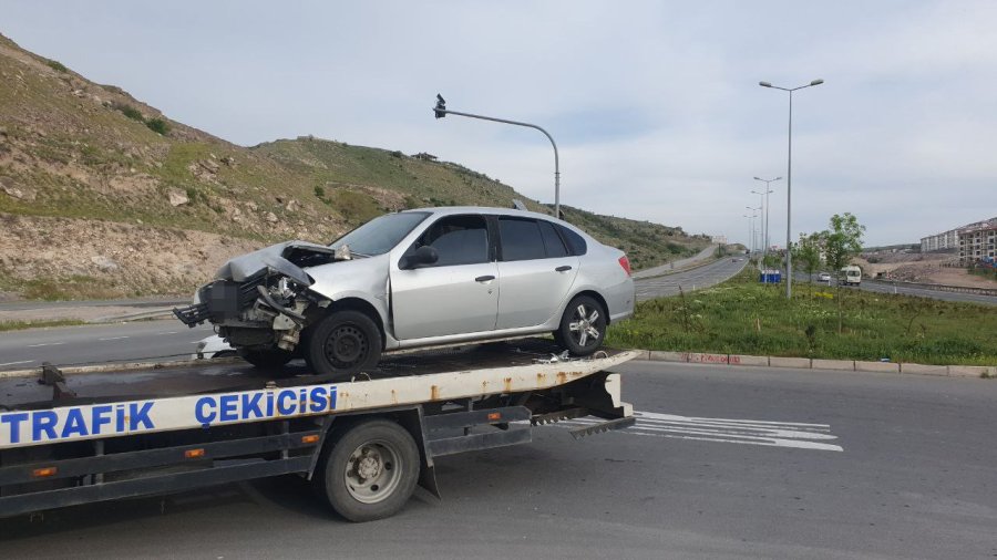 Kayseri’de Trafik Kazası: 5 Kişilik Otomobilden 10 Yaralı Çıktı