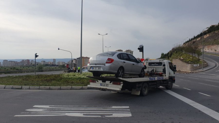 Kayseri’de Trafik Kazası: 5 Kişilik Otomobilden 10 Yaralı Çıktı