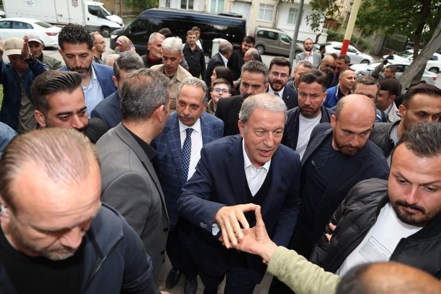 Bakan Akar’dan “istikrar” Vurgusu