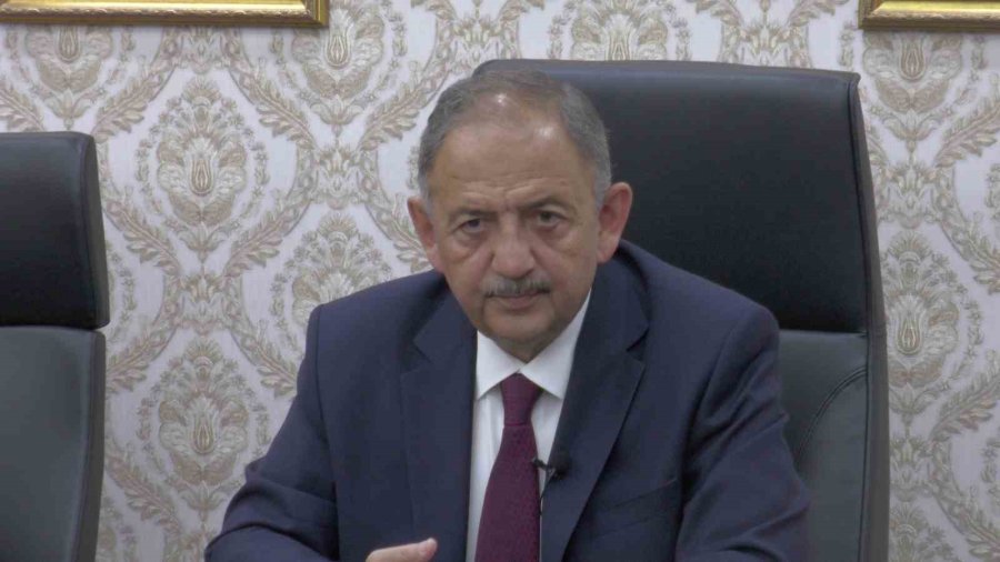 Tdp Kayseri İl Yönetimi Ak Parti’ye Katıldı, Rozetlerini Özhaseki Taktı