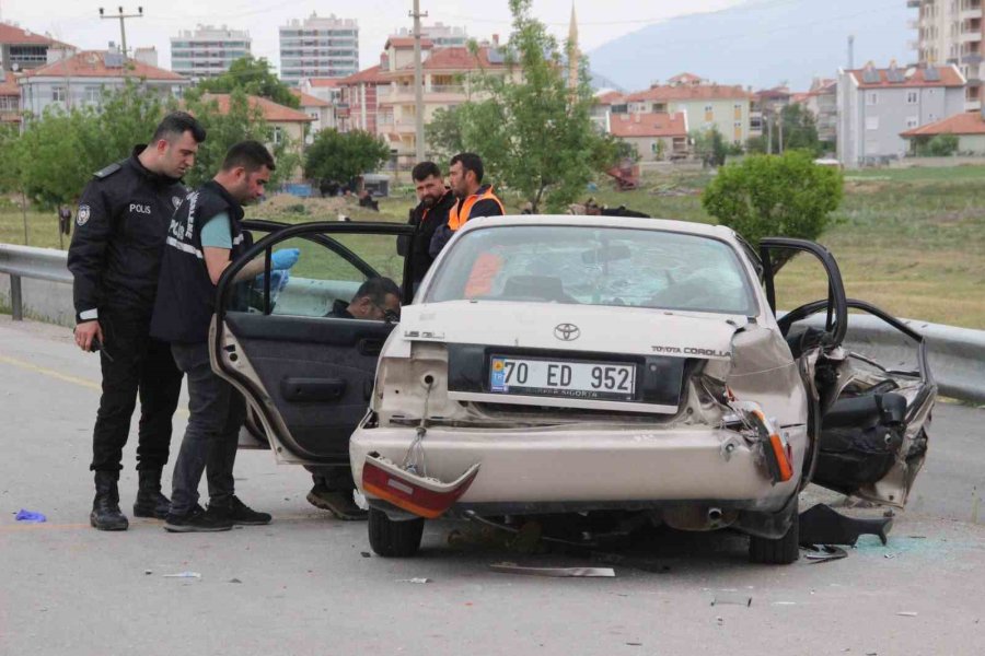 Karaman’da Otomobil İle Hafif Ticari Araç Çarpıştı: 7 Yaralı