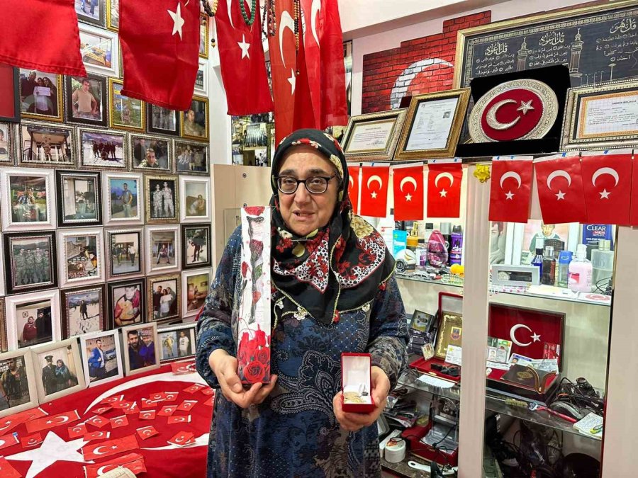 Belçika’dan Şehit Annesine Gelen ’yalan’ Telefonu