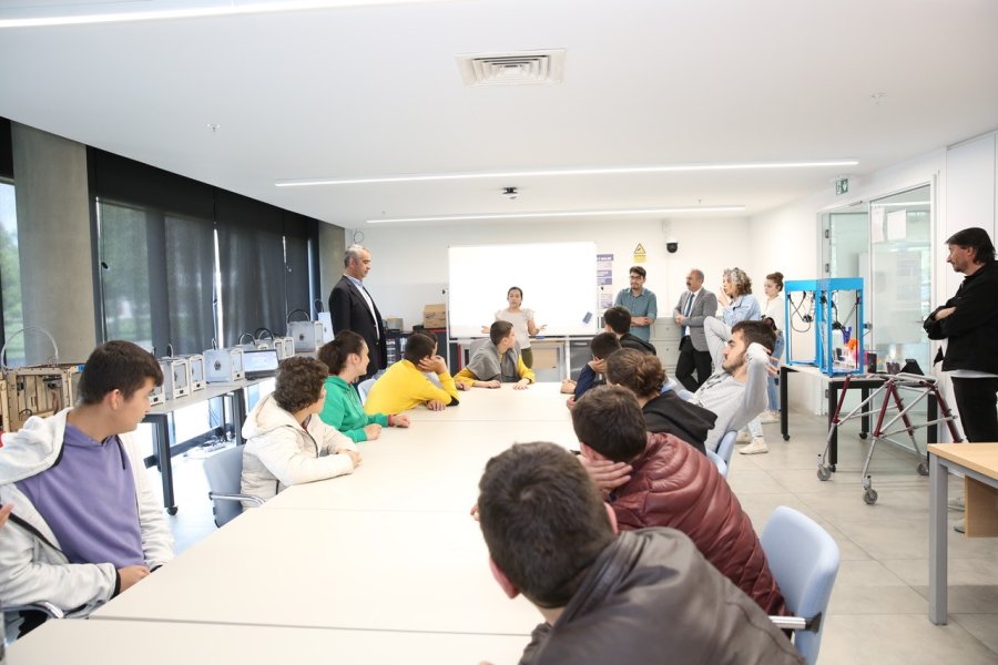 Agü’de Engelliler Haftası, “hayatın Renkleri, Engelsiz Dokunuşlar” Temasıyla Kutlandı