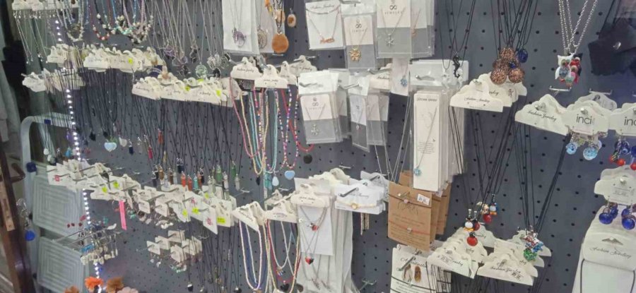 Anneler Günü İçin Hediyelik Eşya Satışları Umulduğu Kadar Değil