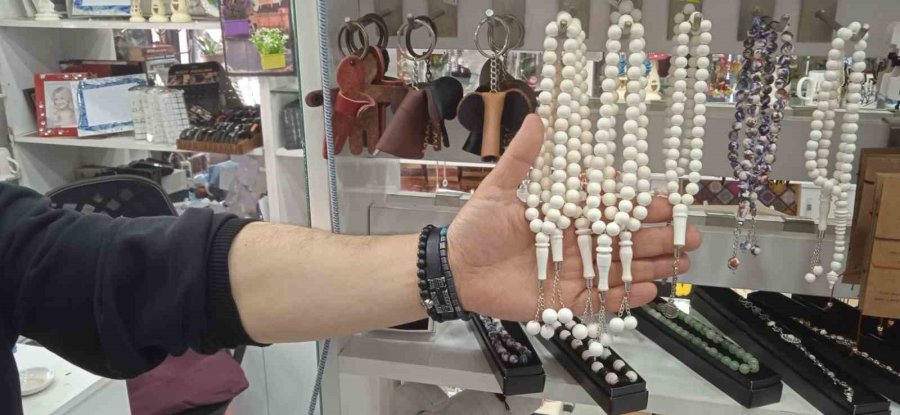 Anneler Günü İçin Hediyelik Eşya Satışları Umulduğu Kadar Değil