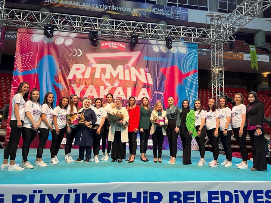 Kayseri Büyükşehir Belediyesi Spor A.ş. Bin Kişilik Kadro İle Ritmini Yakaladı