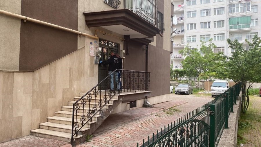 Ziyarete Geldiği Oğlunun Evinde Ölü Bulundu