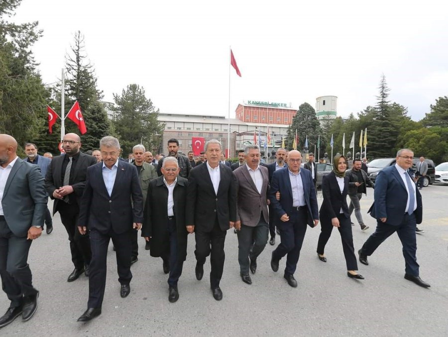 Akar: “bu Millet, Teröristlerle Arasına Mesafe Koyamayanlarla Arasına Mesafe Koyacaktır”