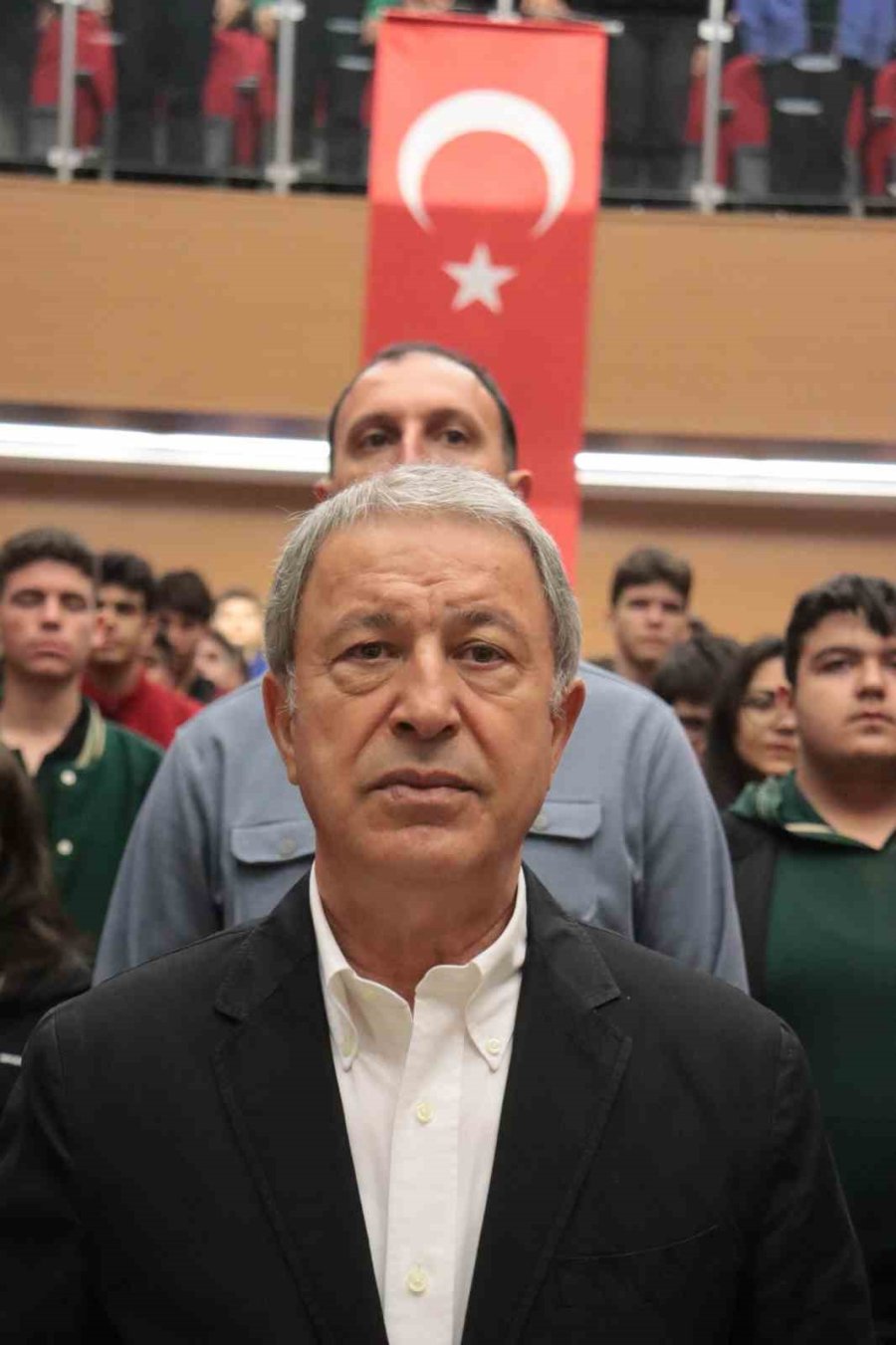 Bakan Akar’dan Öğrencilere: “sizler Donanımlı Olduğunuz Takdirde Bizim Geleceğimiz Daha Güvende Olur”