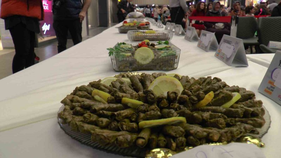 Hünerli Anneler, Anneler Günü’nde En Güzel Sarmayı Yapmak İçin Yarıştı