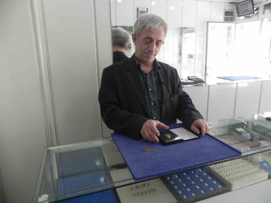 “yeni Madeni 1 Liralar Daha Hafif Ve Kullanımı Kolay”