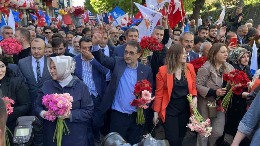 Eskişehir’de Propaganda Dönemini Her İki Parti De Kortej İle Tamamladı