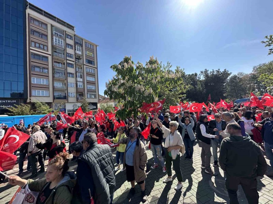Eskişehir’de Propaganda Dönemini Her İki Parti De Kortej İle Tamamladı
