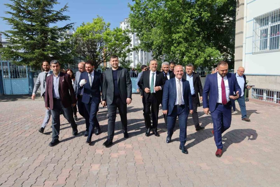 Baki Ersoy Oyunu Kullandı