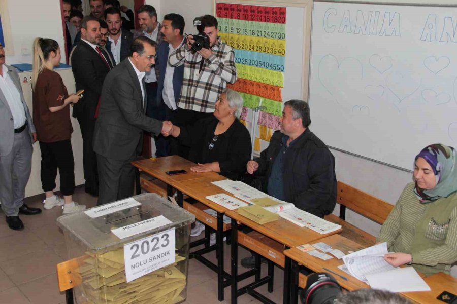 Bakan Dönmez’den Seçim Akşamı İle İlgili Elektrik Açıklaması