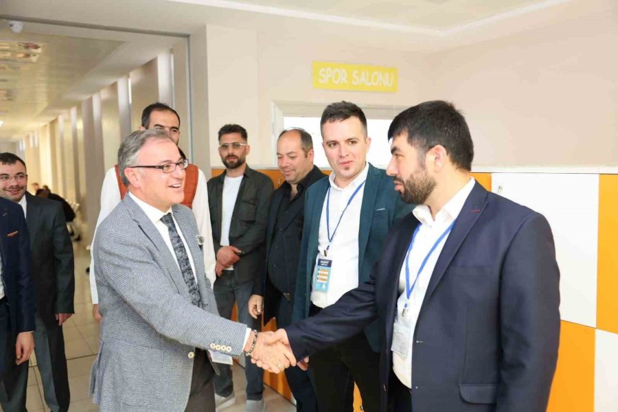 Başkan Özdoğan Ailesiyle Birlikte Oyunu Kullandı