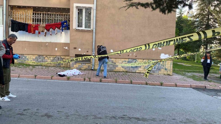 3. Kattan Düşen Kanser Hastası Hayatını Kaybetti