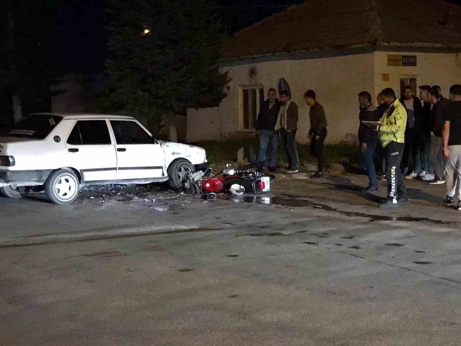 Konya’da Otomobil İle Motosiklet Çarpıştı: 1 Ölü, 3 Yaralı