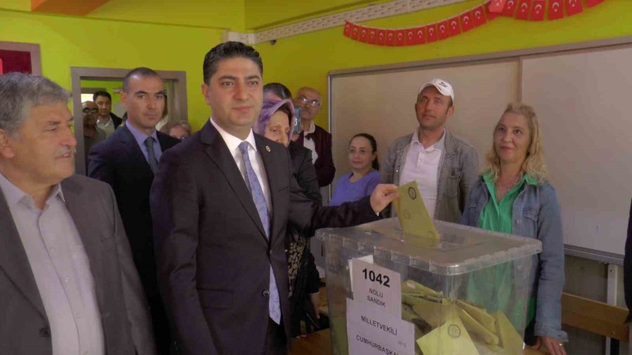 Mhp Genel Başkan Yardımcısı Özdemir Oyunu Kayseri’de Kullandı