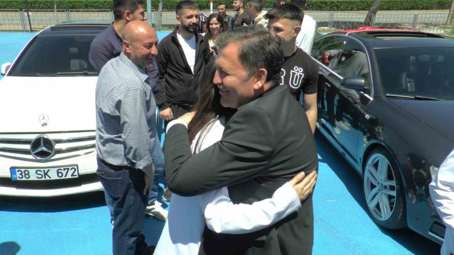 Kayserili Dünya Şampiyonları Yurda Döndü