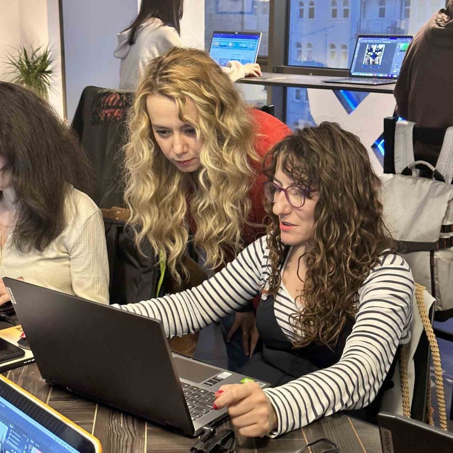 19 Mayıs Temalı Kolaj Atölyesi Düzenlendi