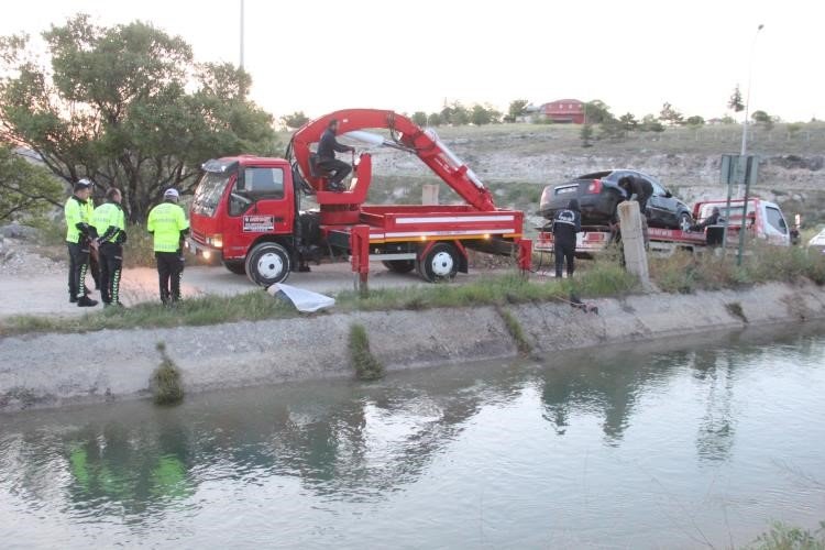 Karaman’da Otomobil Sulama Kanalına Uçtu: 1 Ölü