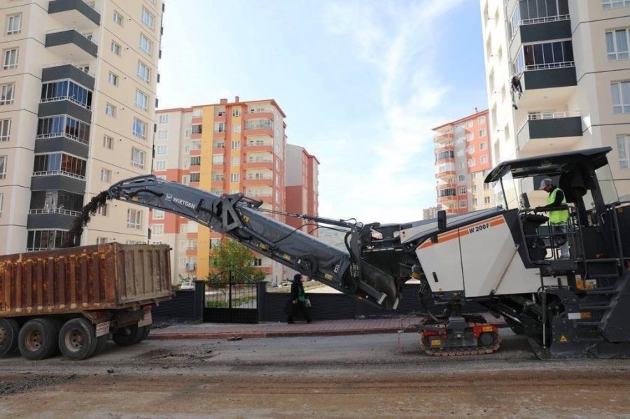 Başkan Çolakbayrakdar: “bu Yaz Döneminde De Asfaltlanmadık Yer Kalmayacak”