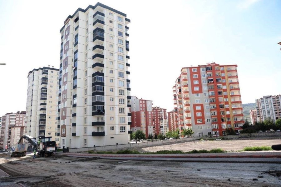 Başkan Çolakbayrakdar: “bu Yaz Döneminde De Asfaltlanmadık Yer Kalmayacak”