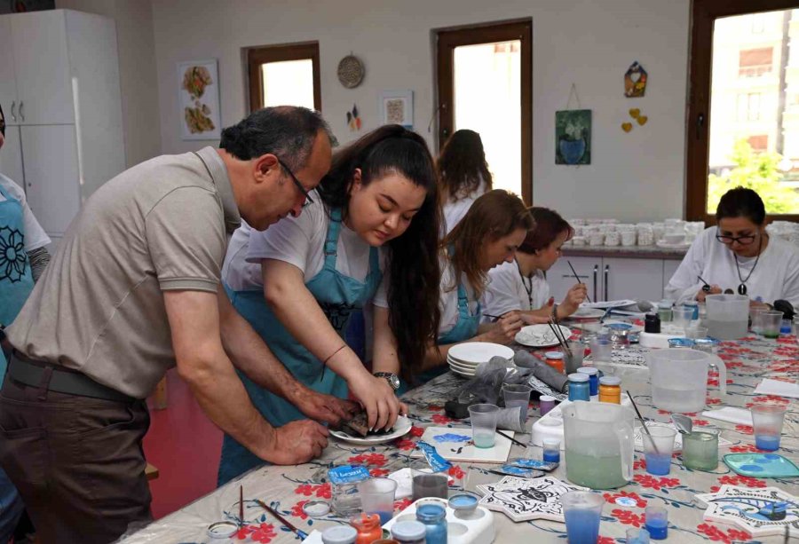 "sanata Dönüşen Motifler" Projesi Türk Kültürel Mirası Geleceğe Taşınıyor