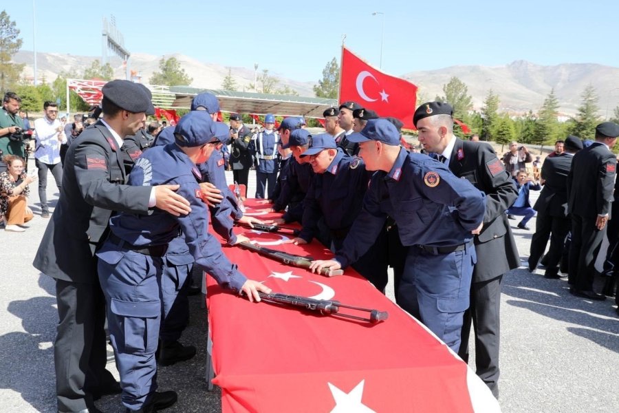 Niğde’de Engelliler İçin Temsili Askerlik Töreni Yapıldı