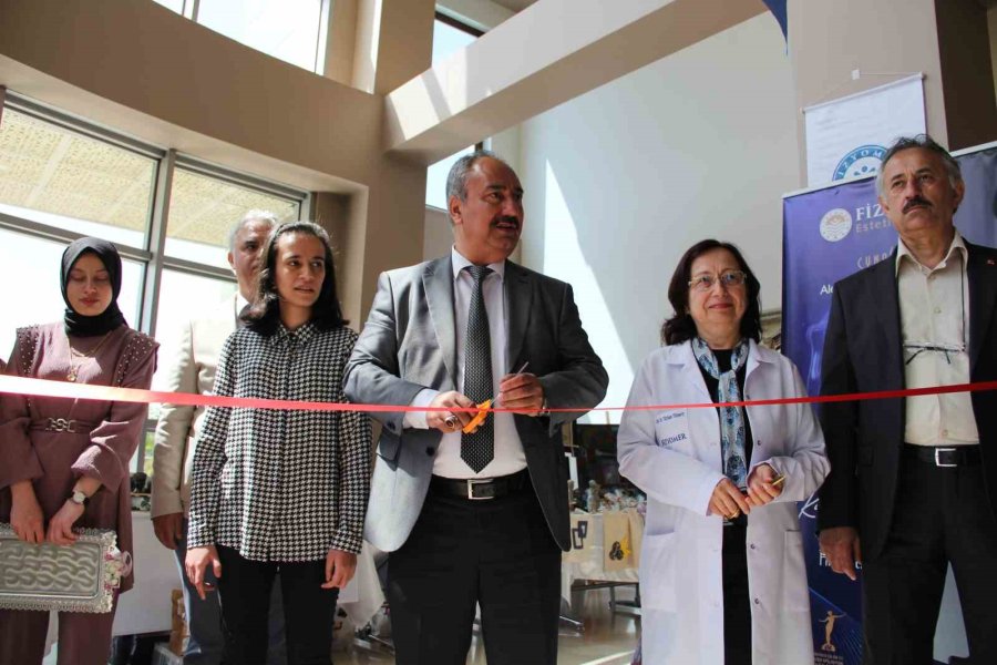 Fizyomer’de Özel Gereksinimli Bireylerin Hayır Panayırı Açıldı