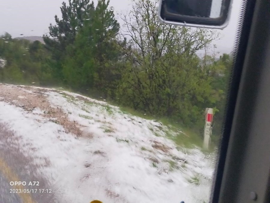Mihalıççık’ta Dolu Yağışı Tarım Arazilerine Zarar Verdi