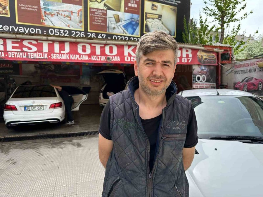 Sıcaklık Arttı Oto Yıkamacılarda İşler Açıldı